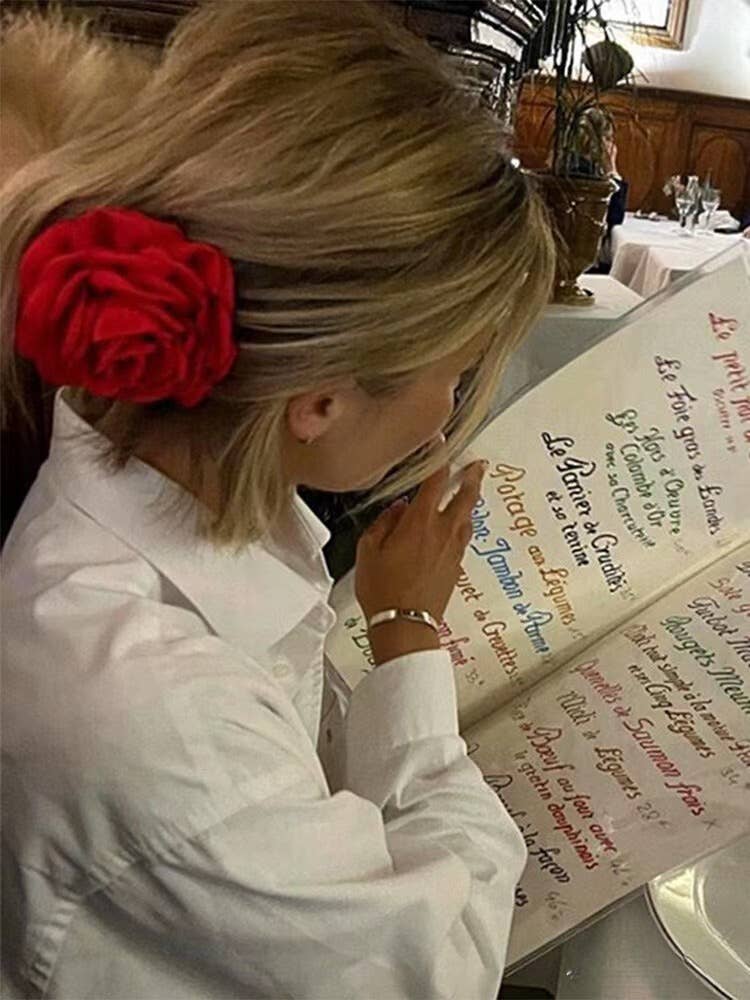 Elegant Flower Hair Claw Clip – Multiple Colors & Sizes: Beige / 9cm