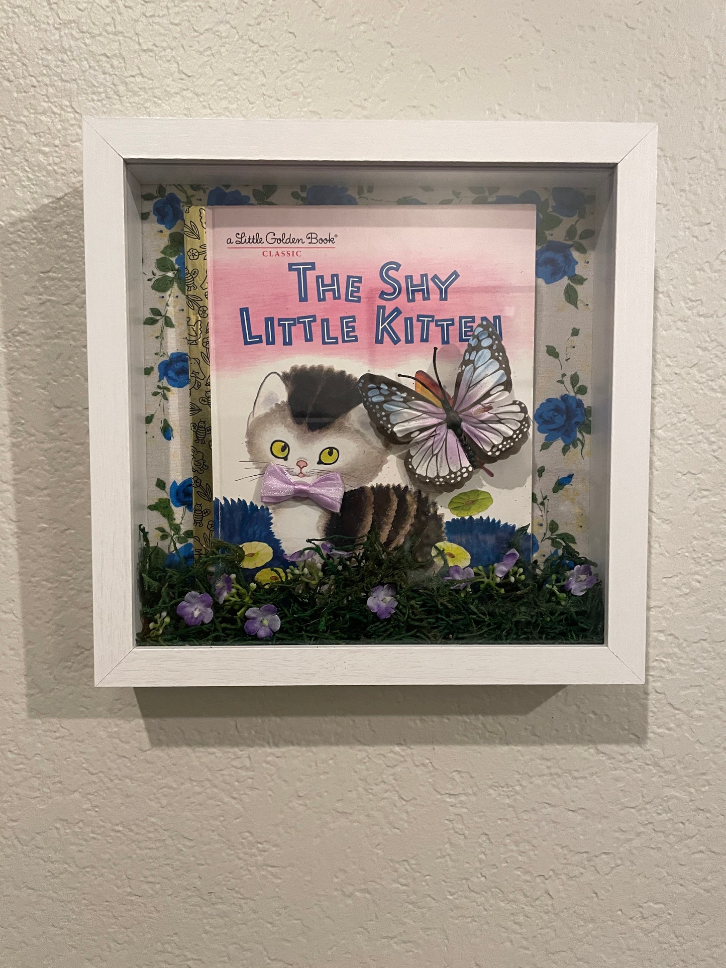 Kitten Shadow Box