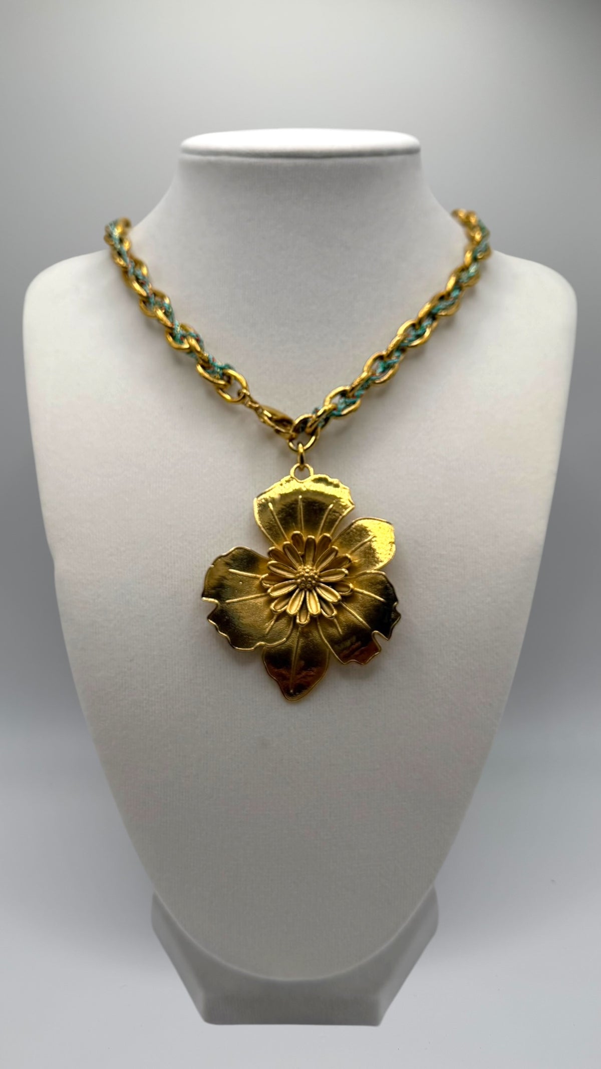Vintage French Flower Necklace