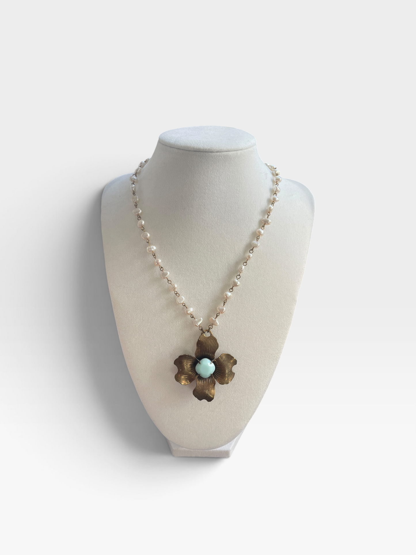 Vintage Liz Palacios Flower and Pearl Necklace