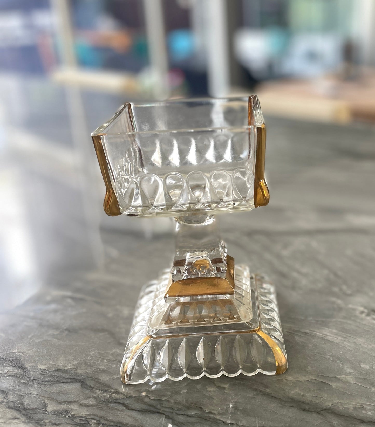 Vintage MCM Jeanette Glass Wedding Cake Box Comppote