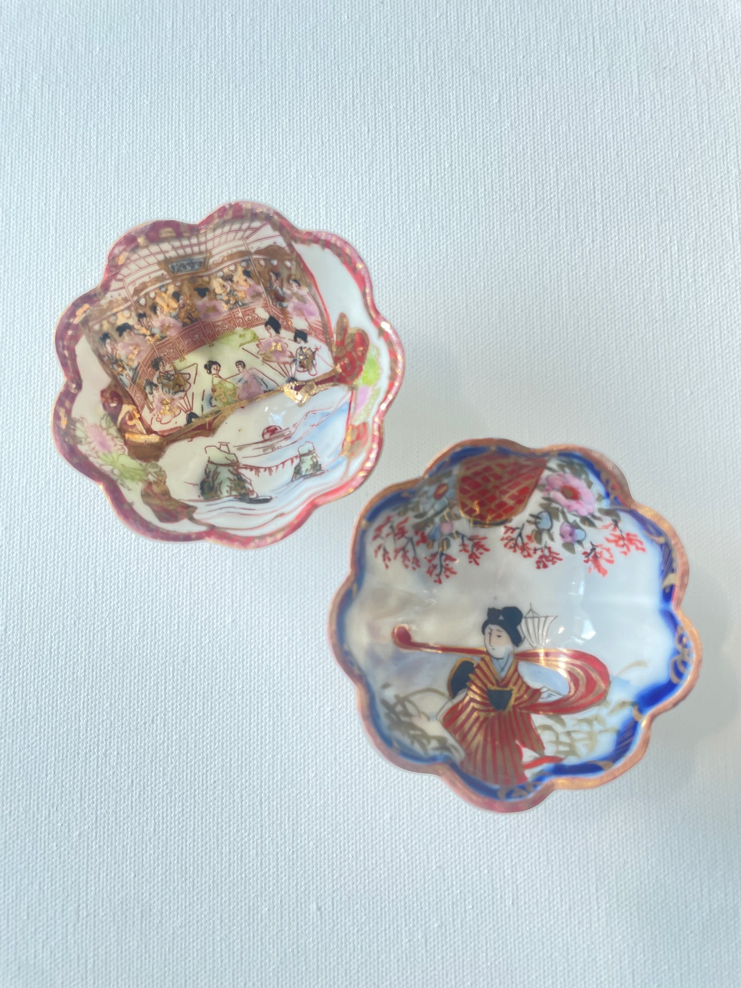 Antique Japanese Bowls Footed Scalloped Edges