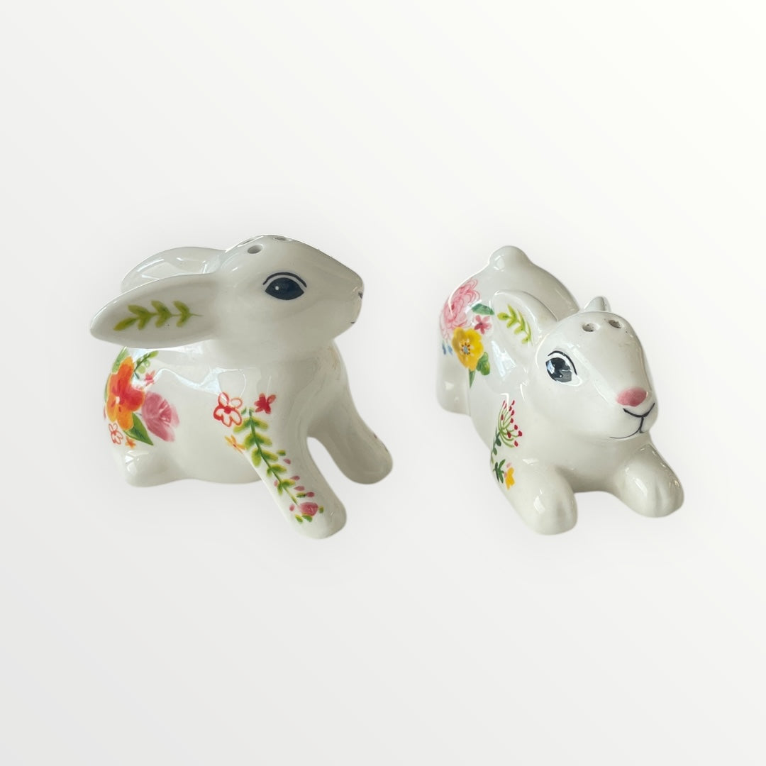 Vintage Pier 1 Bunny Salt & Pepper Shakers