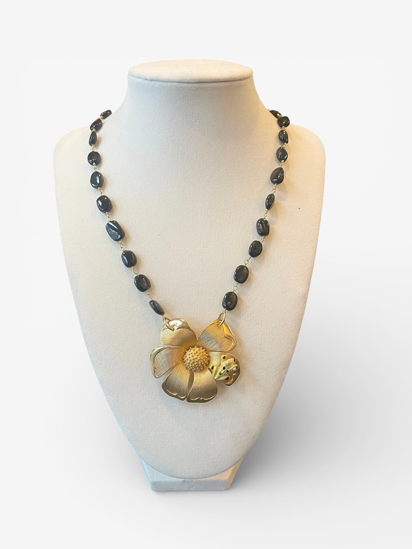 Vintage Gold Flower Necklace