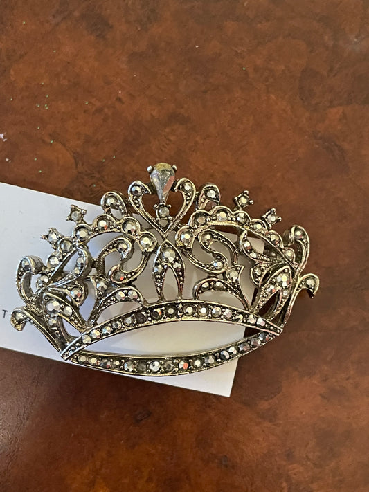 Vintage Crown brooch