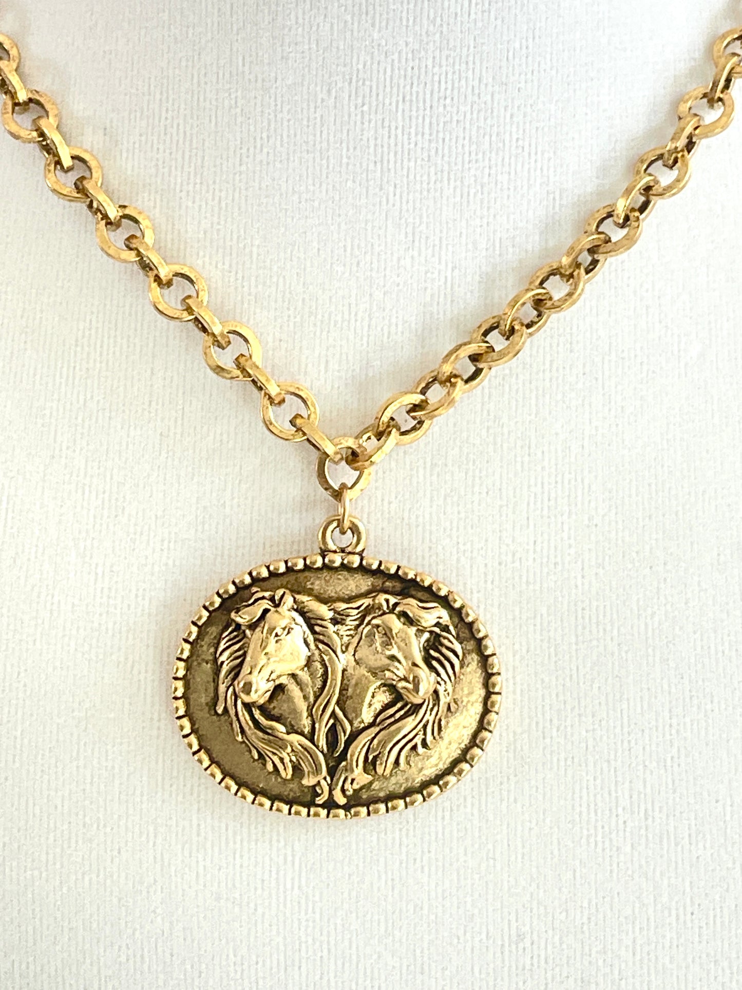 Double Horse Pendant Necklace