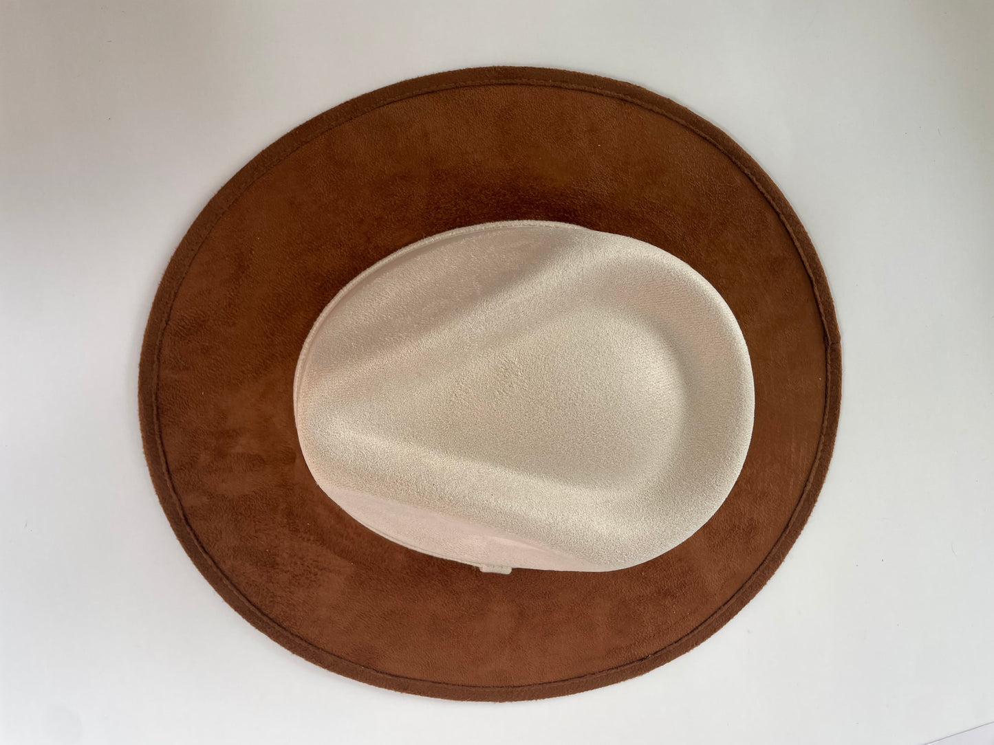 Vegan Suede Rancher Hat - Two Tone - Caramel + Ivory