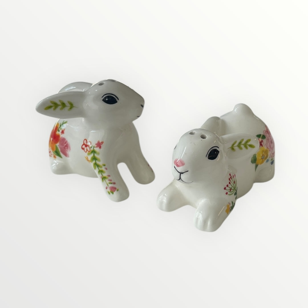 Vintage Pier 1 Bunny Salt & Pepper Shakers