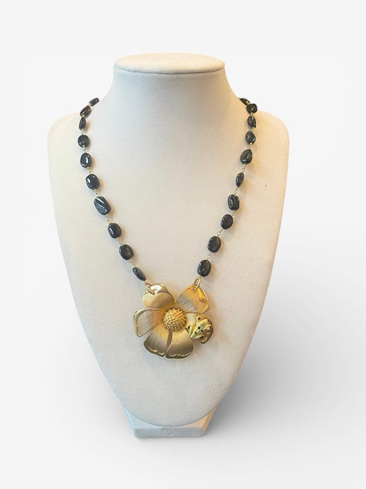 Vintage Gold Flower Necklace