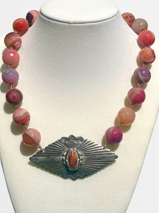 Vintage Sterling Silver and Agate Necklace