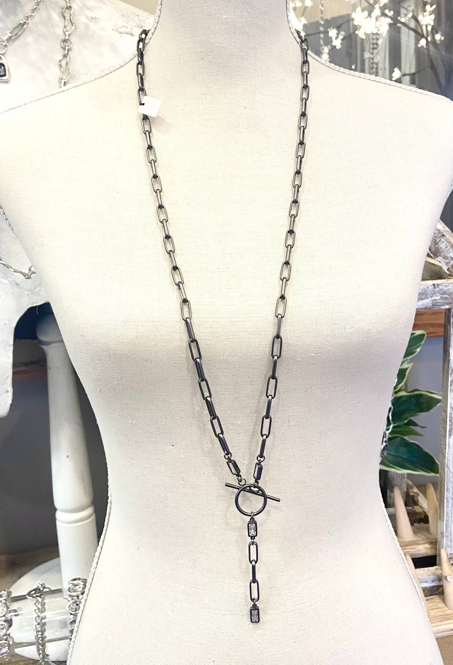 Paperclip wrap necklace: Matte gold